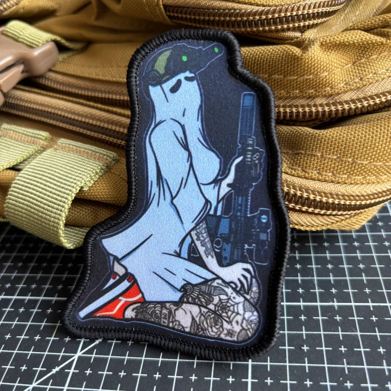 Urban Backpack Tactical - 美しい女戦士戦術パッチ腕章士気バッジ印刷ゴーストガールパッチフックとループ軍事バックパックステッカー